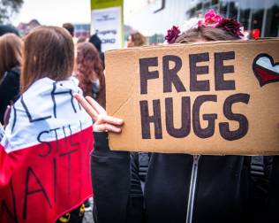 How to get massive amounts of followers