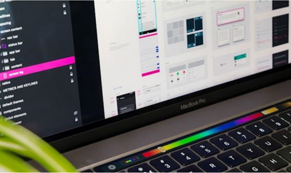 Balancing aesthetics and functionality in mobile design